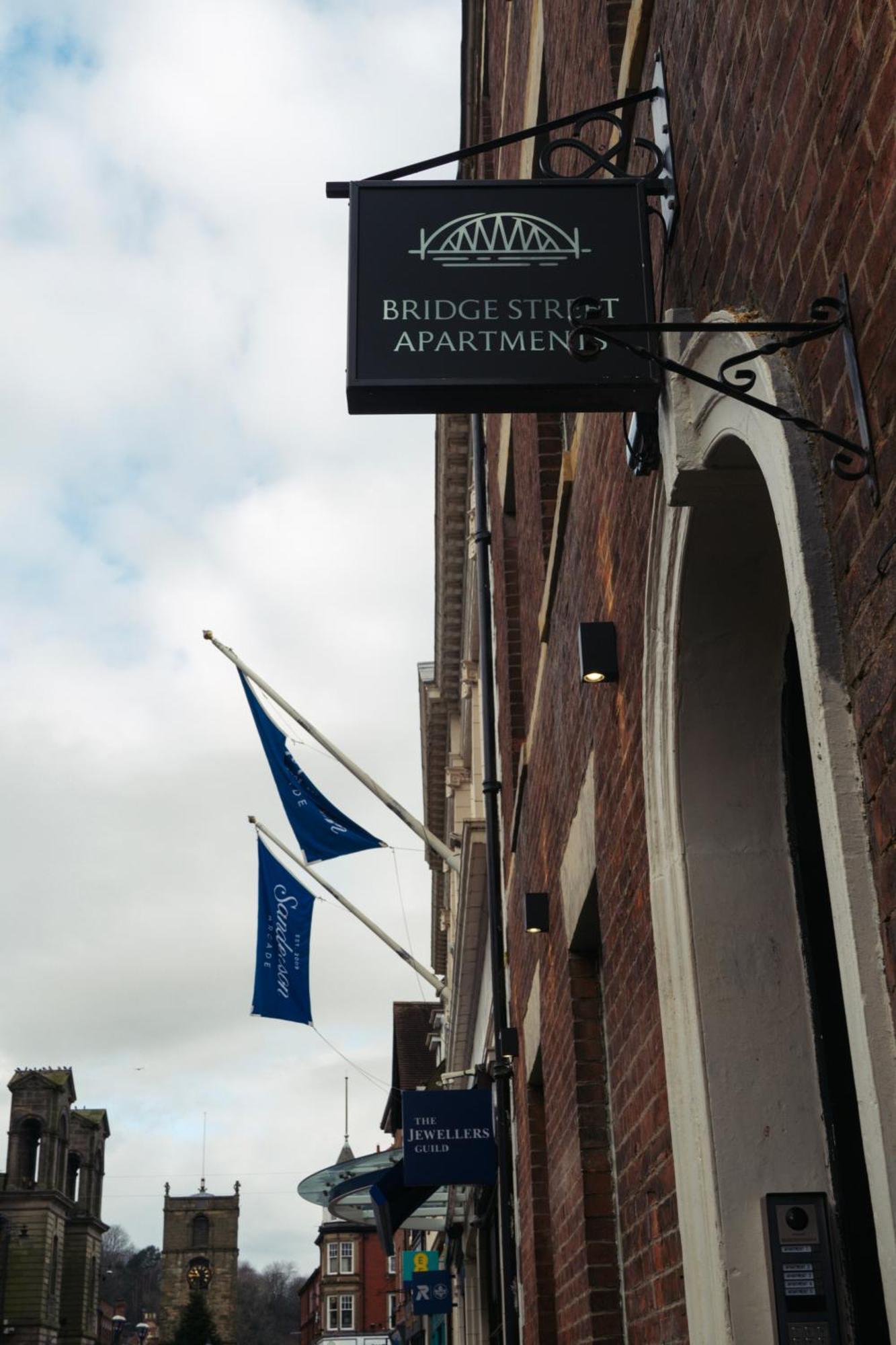 Magistrates Penthouse Suite - Town Centre Apartments With Spa Morpeth Exterior foto