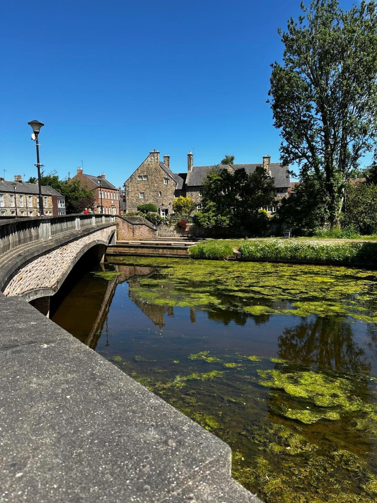 Magistrates Penthouse Suite - Town Centre Apartments With Spa Morpeth Exterior foto
